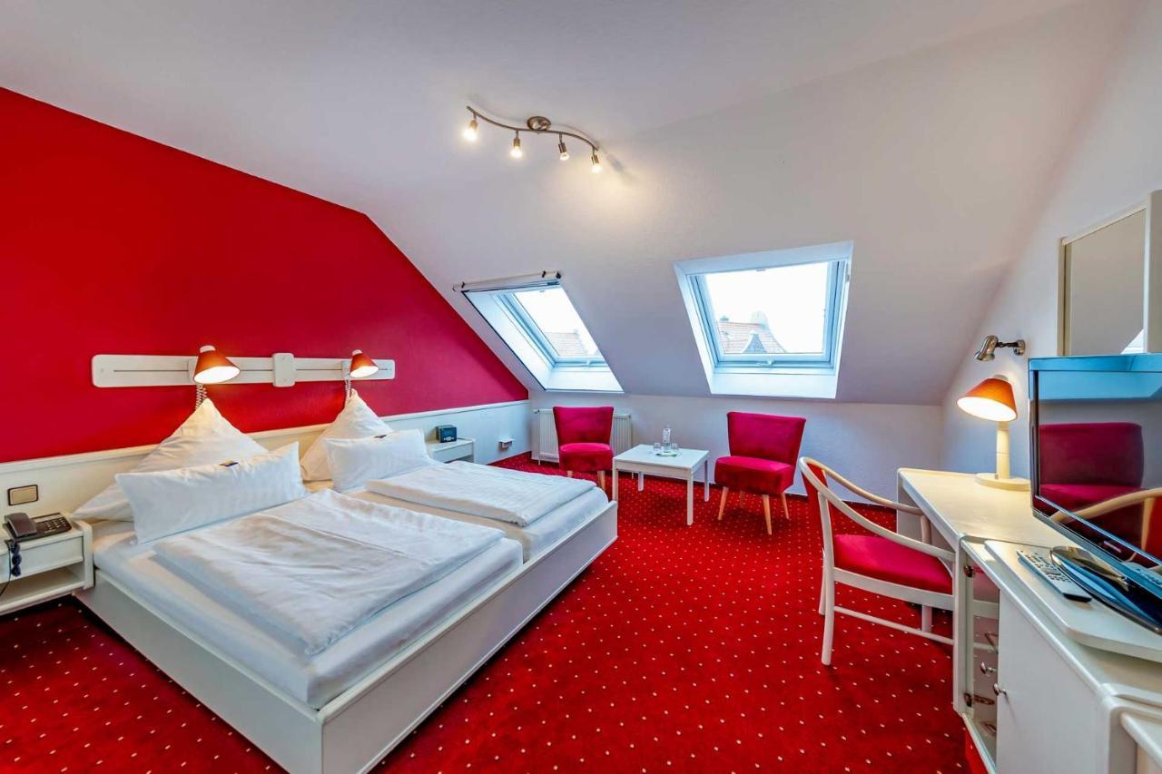 Hotel Landhaus Steinfeld Greetsiel Kültér fotó