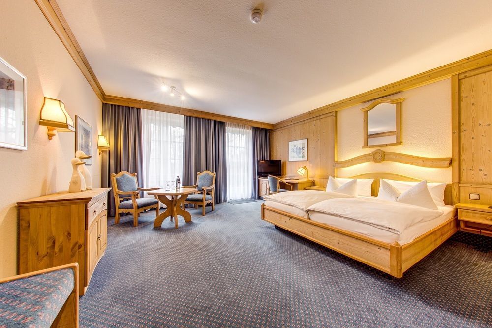Hotel Landhaus Steinfeld Greetsiel Kültér fotó